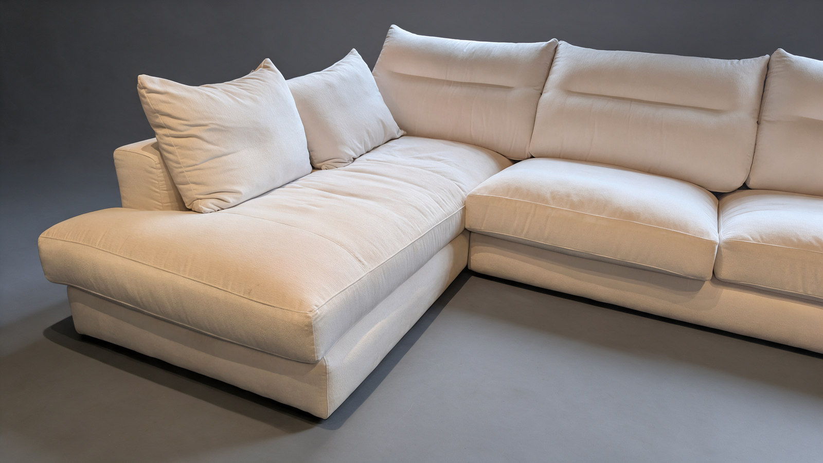 Vejer Corner Sofa with deep Seats