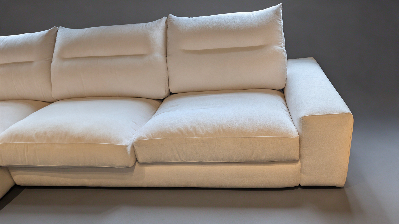 Vejer Corner Sofa with deep Seats